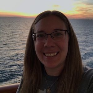 Meet your Posher, Laura